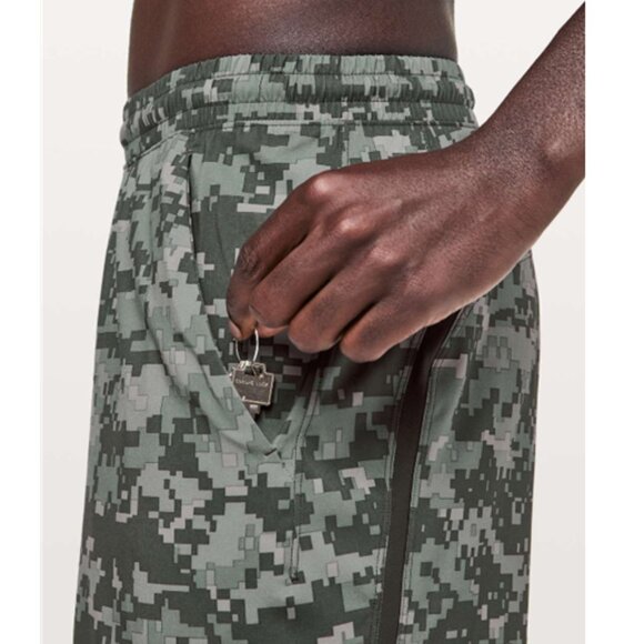 LIKE NEW! Lululemon Pace Breaker Short *Linerless 9" - Picture 3 of 13